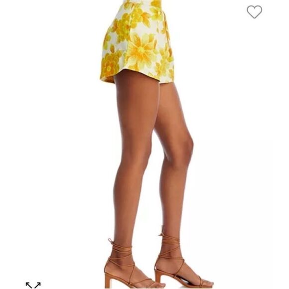 Alémais Sonny Linen Floral Print Pleated Shorts - Picture 2 of 9